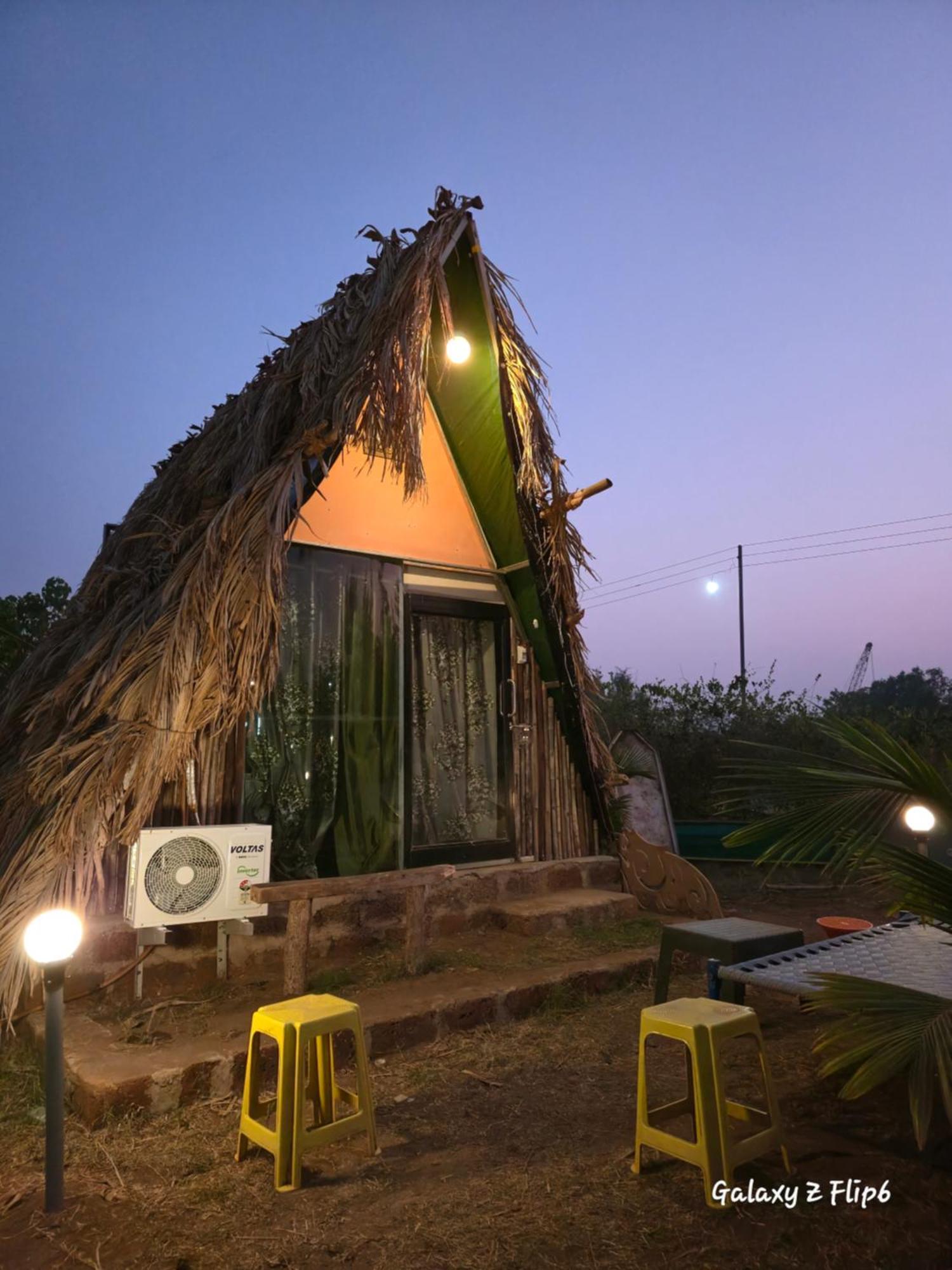 Sea Touch Beach Resort Harihareshwar 外观 照片